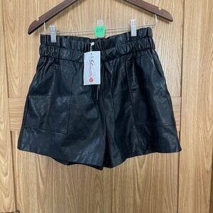 Black Faux Leather High Rise Xl Shorts New With Tag (275)‎